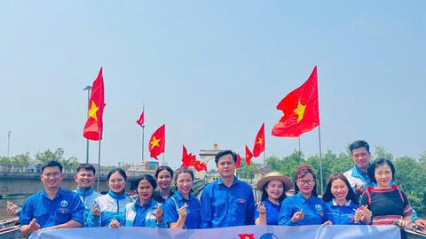 Hành trình Tôi yêu Tổ quốc tôi gắn với chương trình "Tháng Ba biên giưới" và "Thanh niên với biển đảo quê hương"
