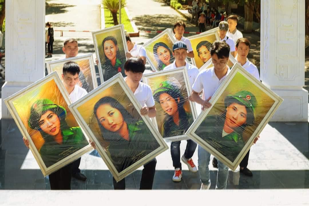 Thần tốc phục dựng ảnh cho 10 nữ thanh niên xung phong ở Ngã ba Đồng Lộc